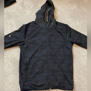 Vuori Outdoor Training shell